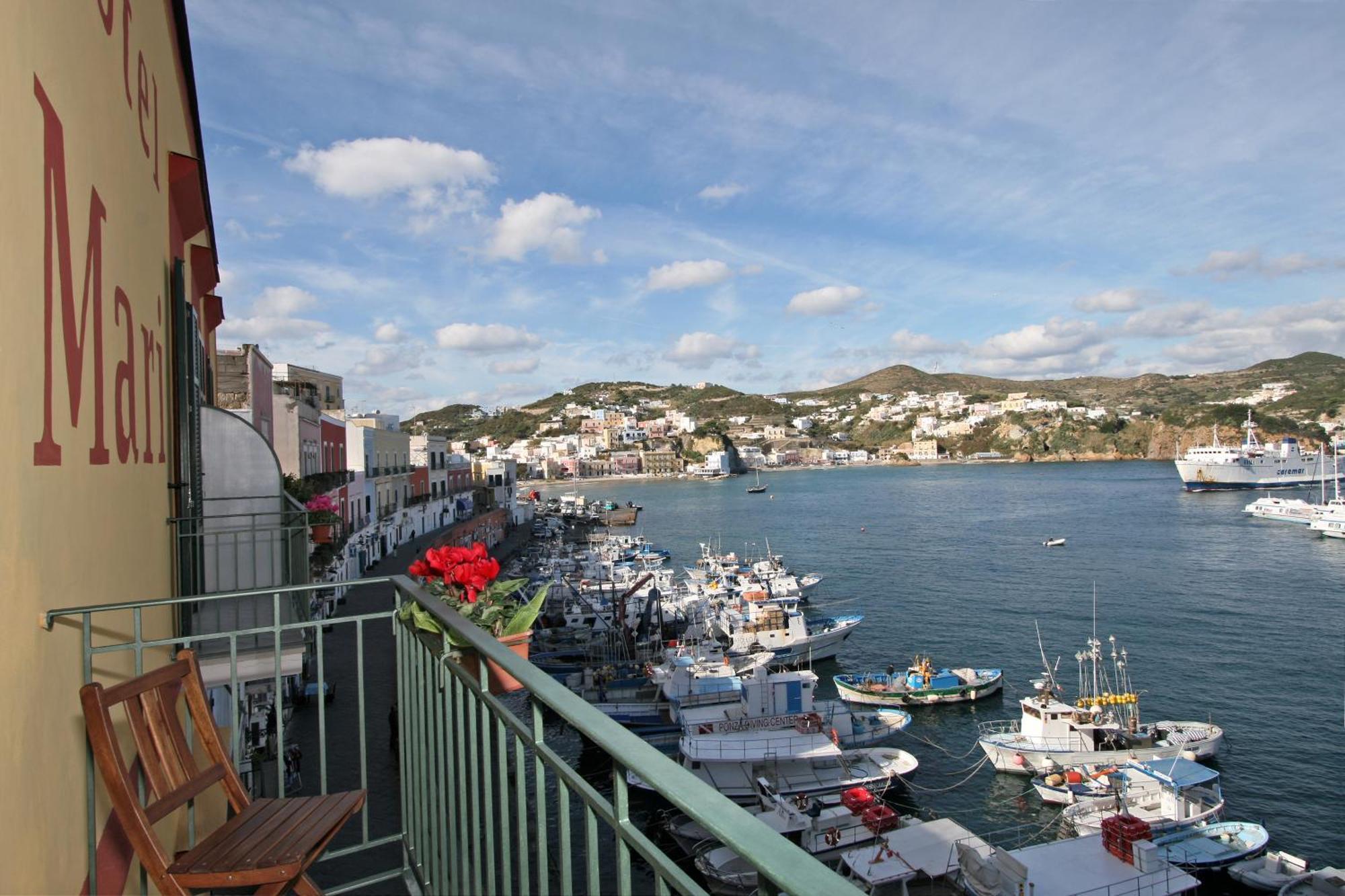 Locanda Mari Ponza Exterior photo